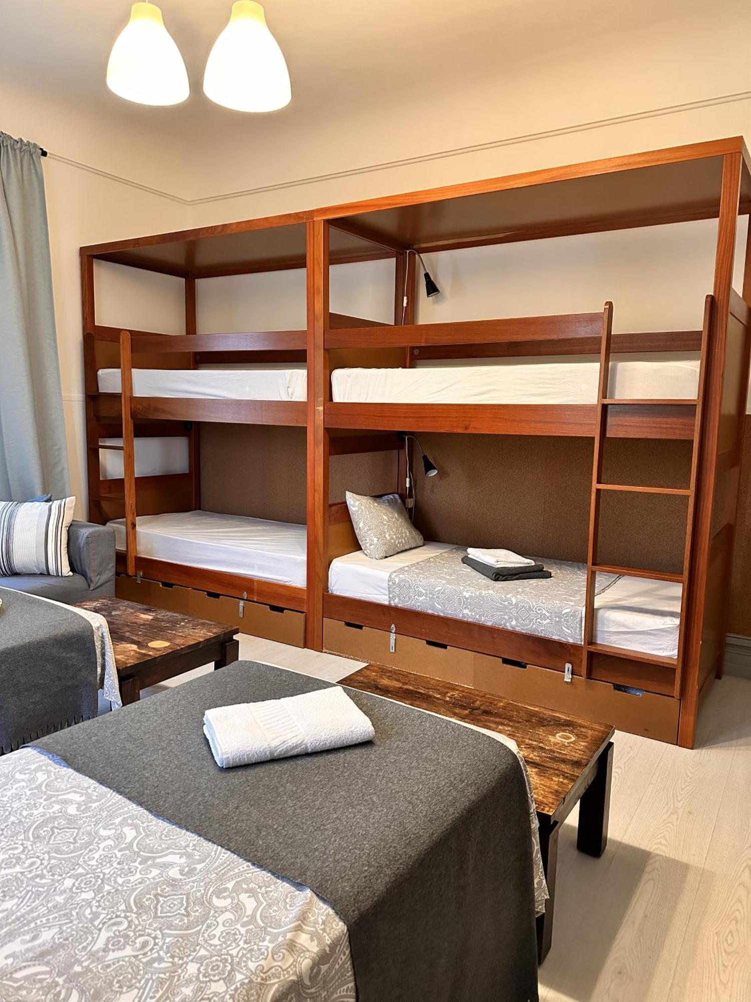 Ey Hostal Lisboa
