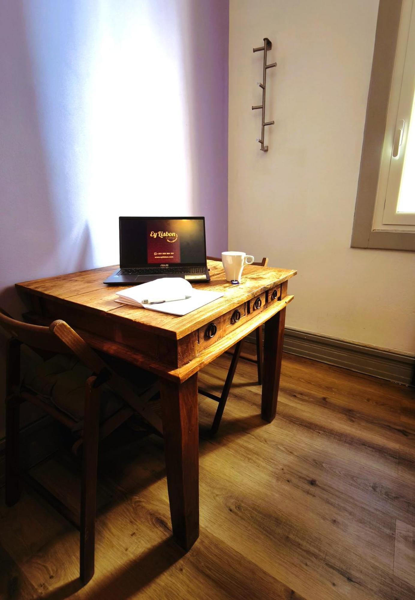 Ey Hostal Lisboa