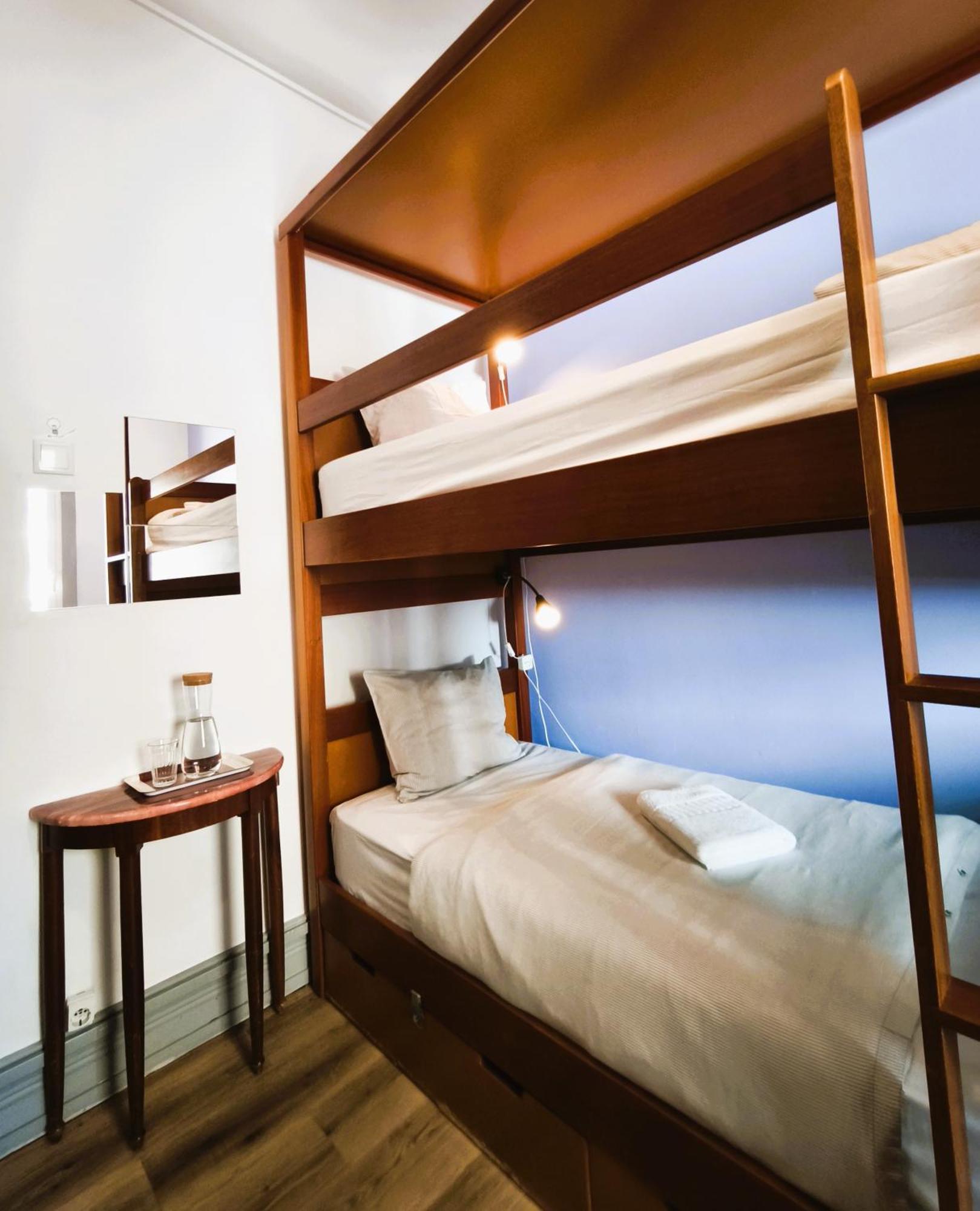 Hostal Ey